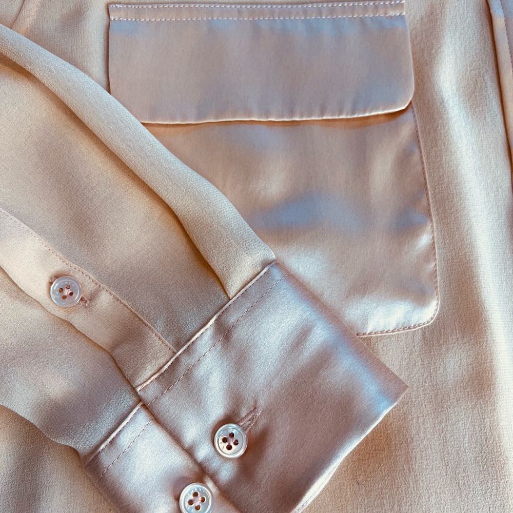 Equipment Femme Sheer Light Peach Collared Silk Blouse Size Medium - Picture 4 of 6